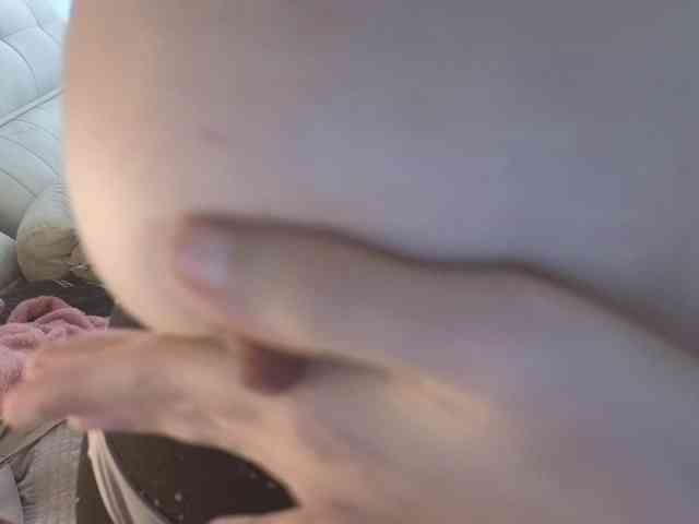 PassionateMommy webcam