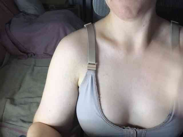 PassionateMommy webcam