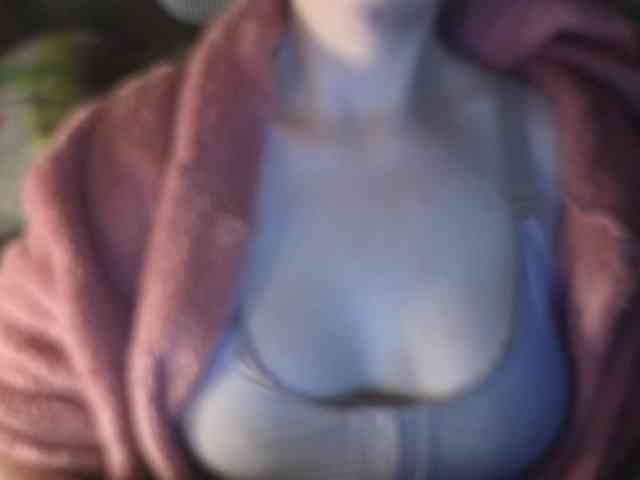 PassionateMommy webcam