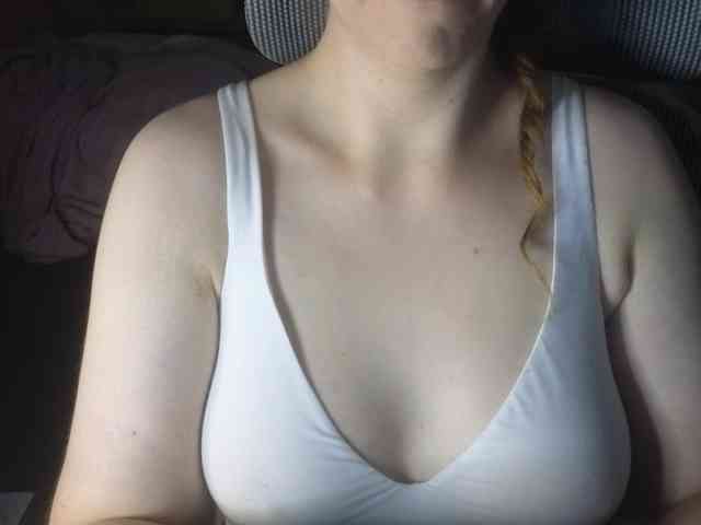 PassionateMommy webcam