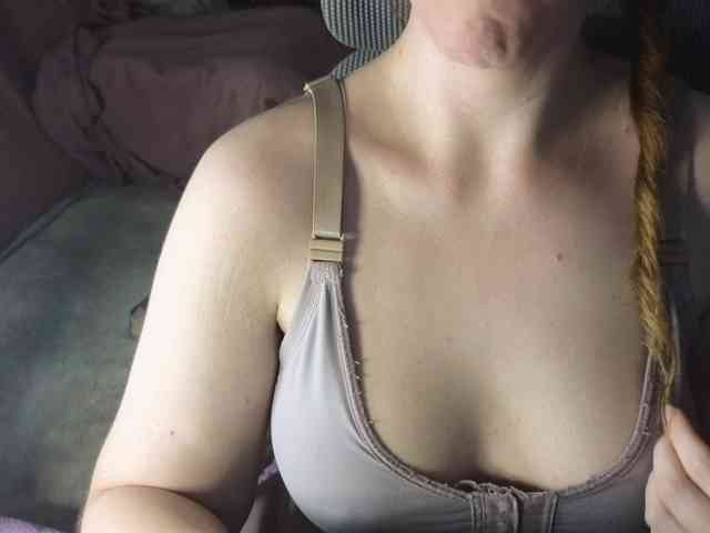 PassionateMommy webcam