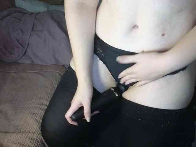 PassionateMommy webcam