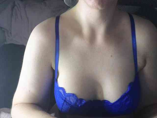 CreamyWoman CreamyWoman