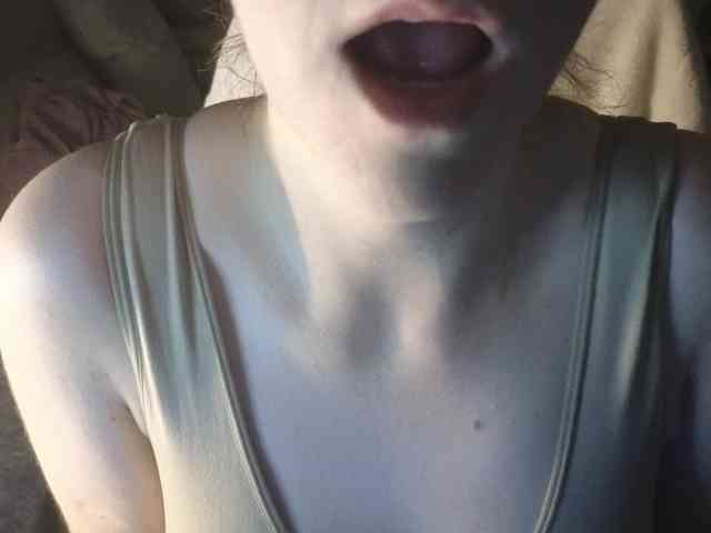 PassionateMommy webcam