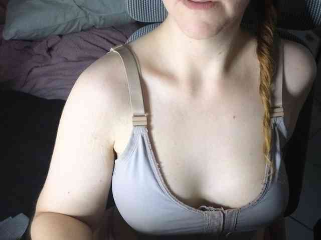 PassionateMommy webcam