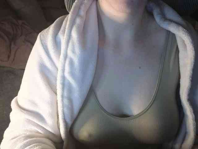 PassionateMommy webcam
