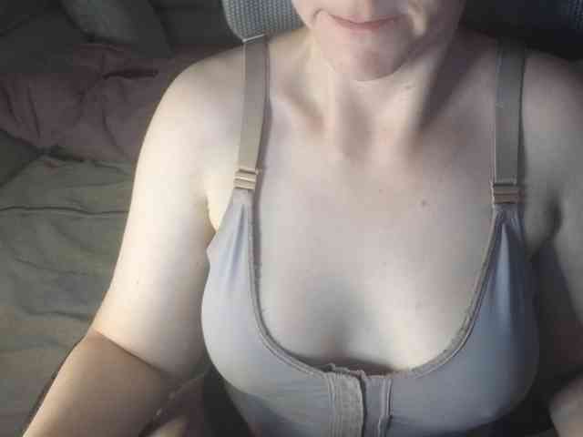 PassionateMommy webcam