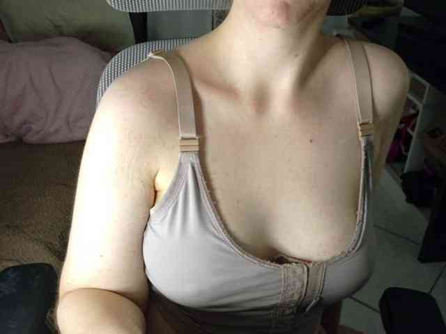 PassionateMommy webcam