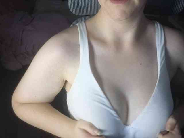 PassionateMommy webcam