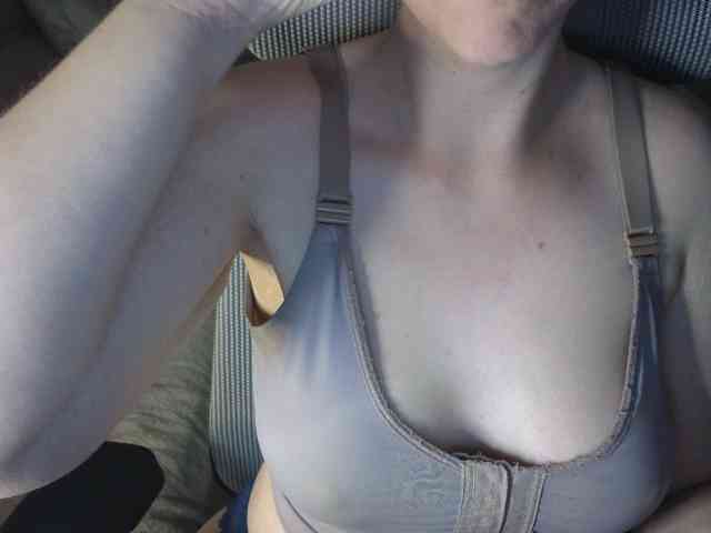 PassionateMommy webcam