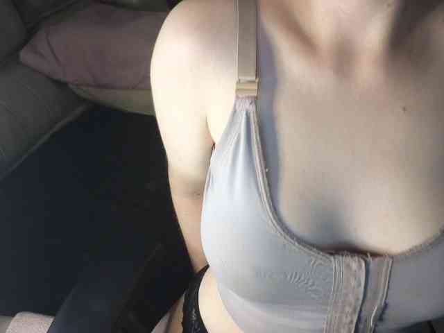 PassionateMommy webcam