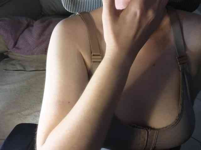 PassionateMommy webcam