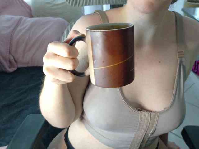 PassionateMommy webcam