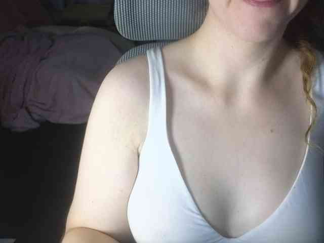 PassionateMommy webcam