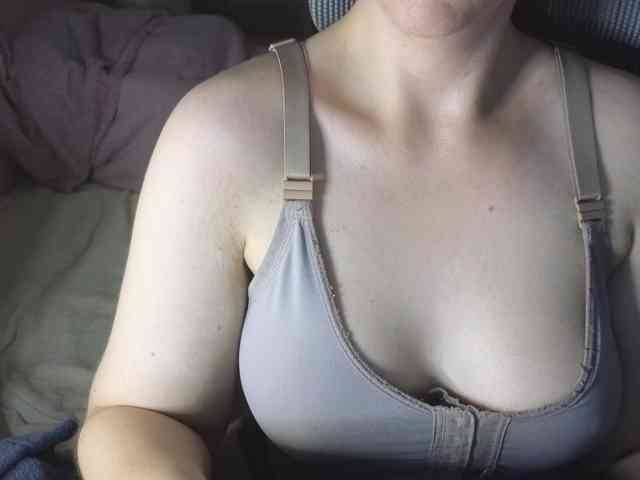 PassionateMommy webcam