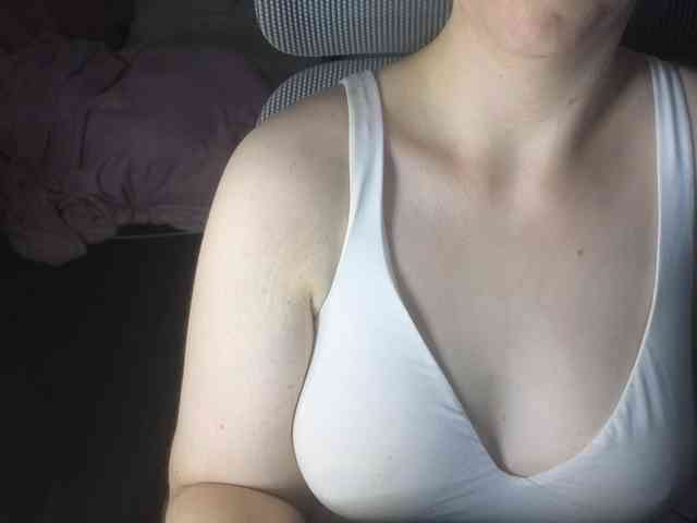 PassionateMommy webcam