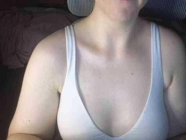 PassionateMommy webcam