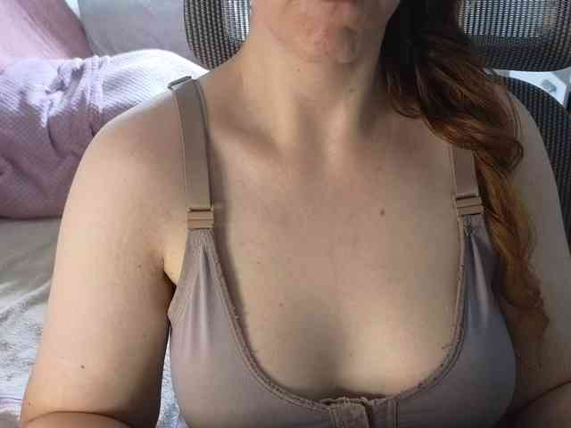 PassionateMommy webcam