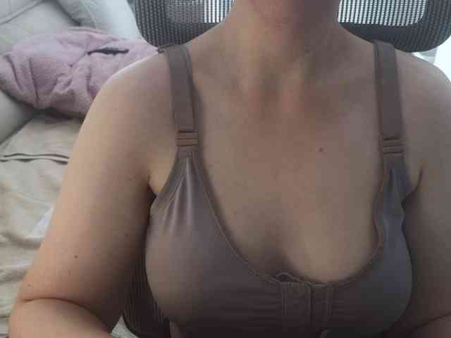 PassionateMommy webcam