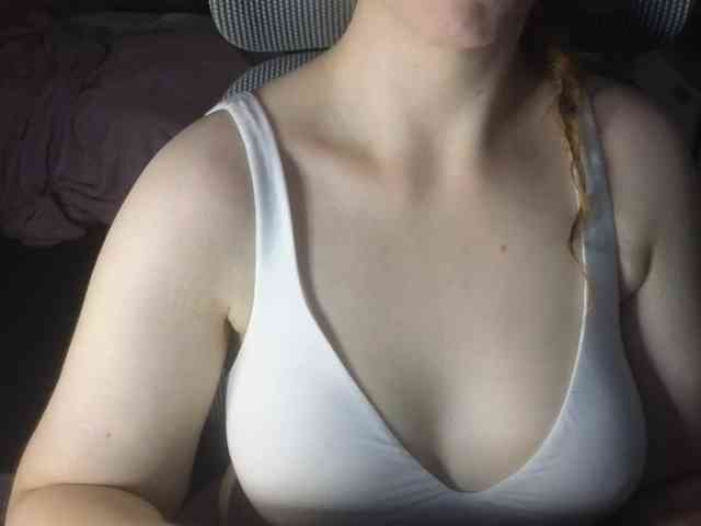 PassionateMommy webcam