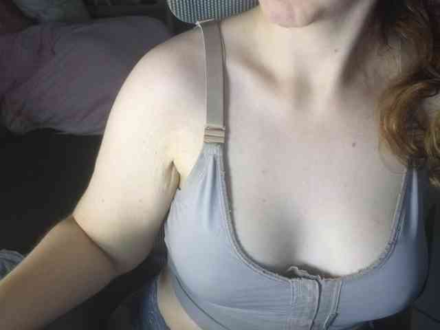 PassionateMommy webcam