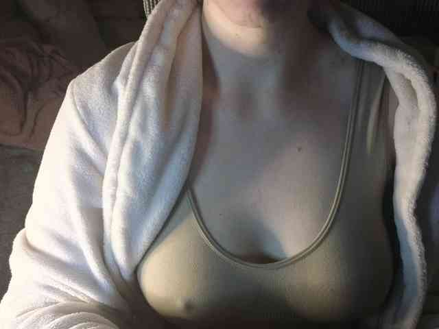 PassionateMommy webcam