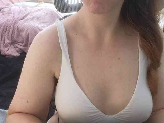 PassionateMommy webcam