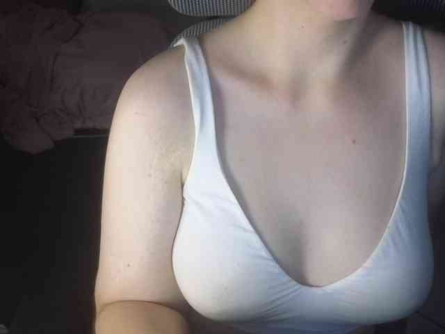 PassionateMommy webcam