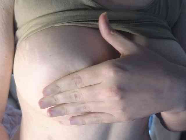 PassionateMommy webcam