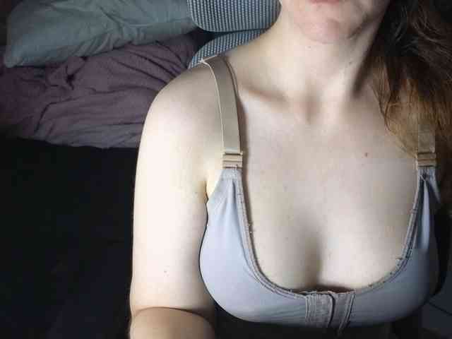 PassionateMommy webcam