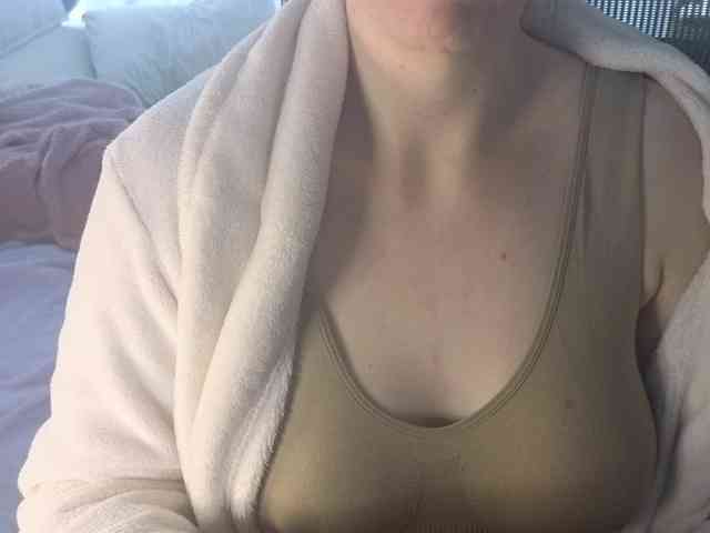 PassionateMommy webcam