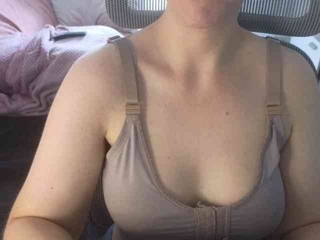 PassionateMommy webcam