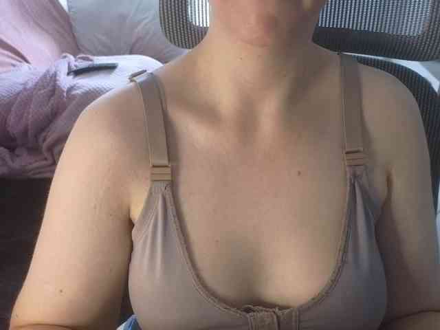 PassionateMommy webcam