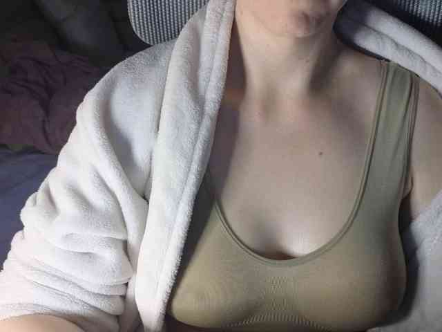 PassionateMommy webcam