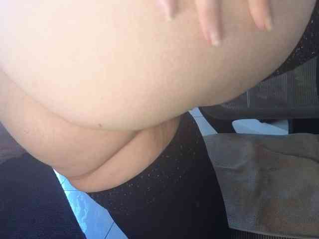 PassionateMommy webcam