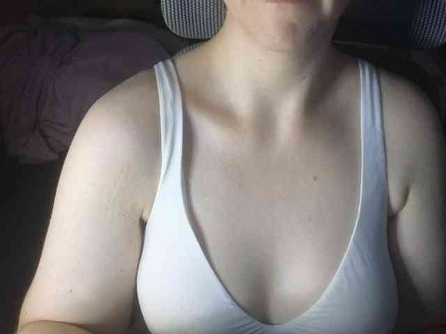 PassionateMommy webcam