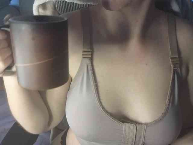 PassionateMommy webcam