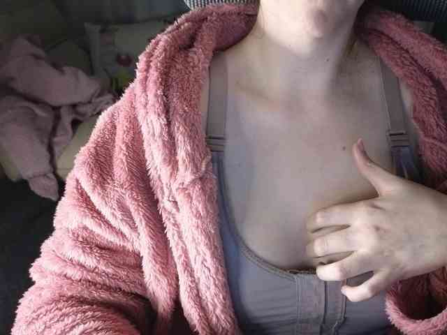 PassionateMommy webcam