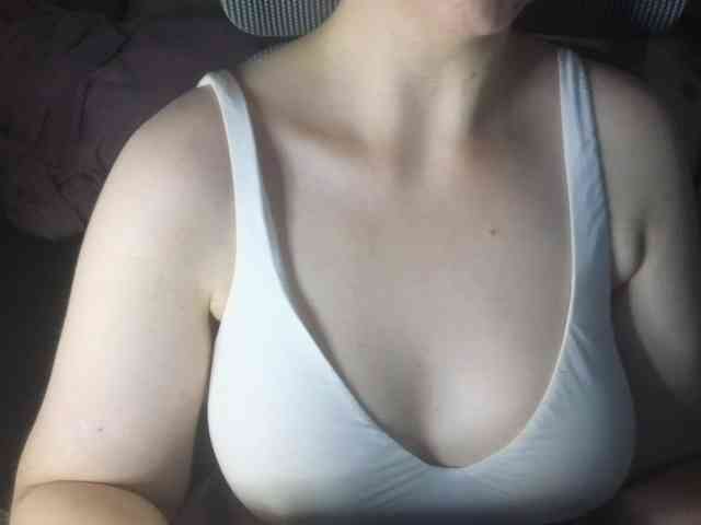 PassionateMommy webcam