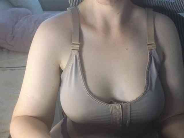 PassionateMommy webcam