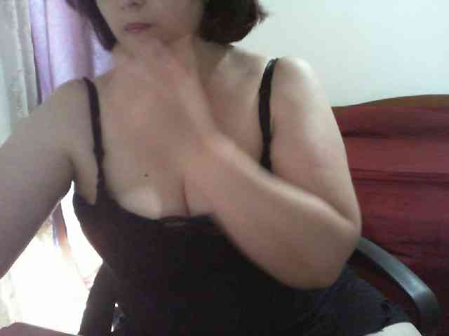 Monella77 webcam