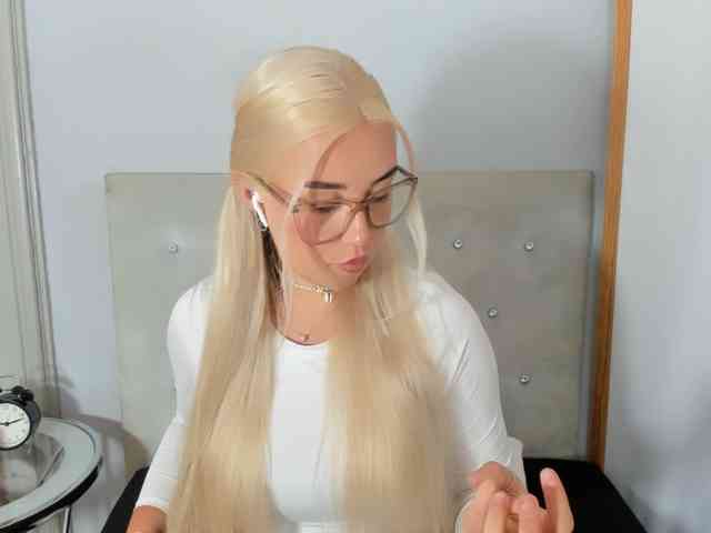 KristyQueen webcam