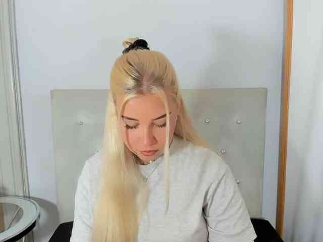 KristyQueen webcam