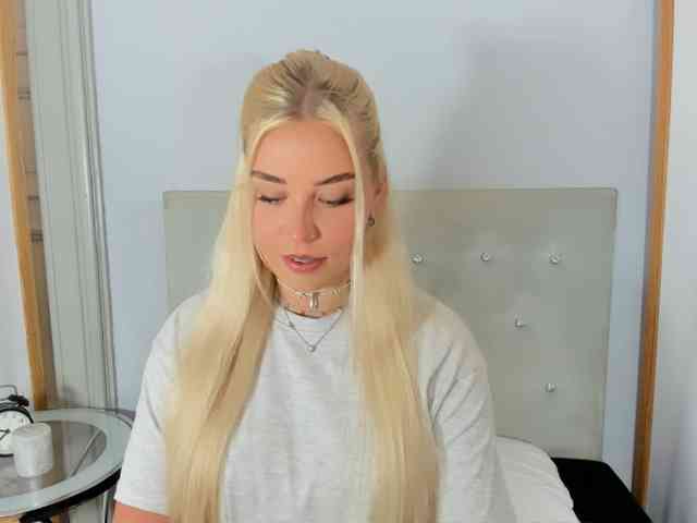 KristyQueen webcam