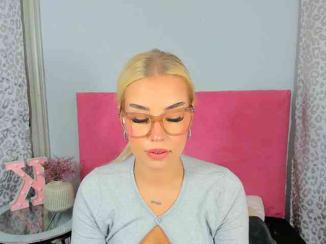 KristyQueen webcam