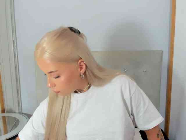 KristyQueen webcam