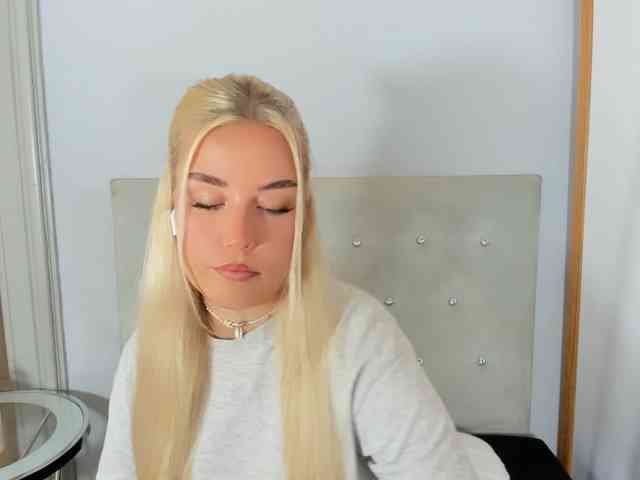 KristyQueen webcam