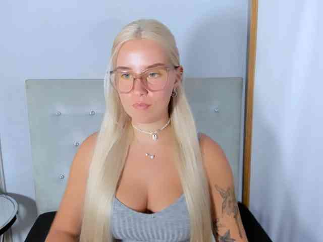 KristyQueen webcam