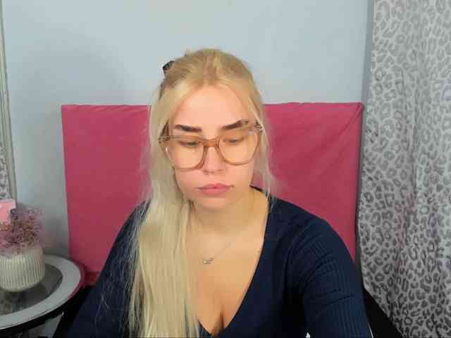 KristyQueen webcam