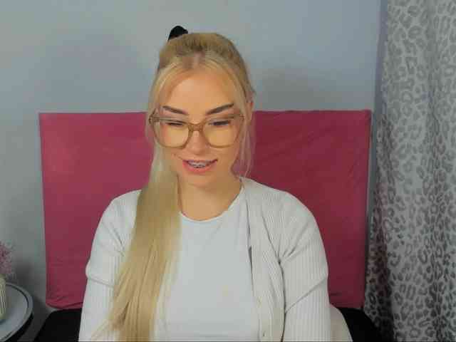 KristyQueen webcam